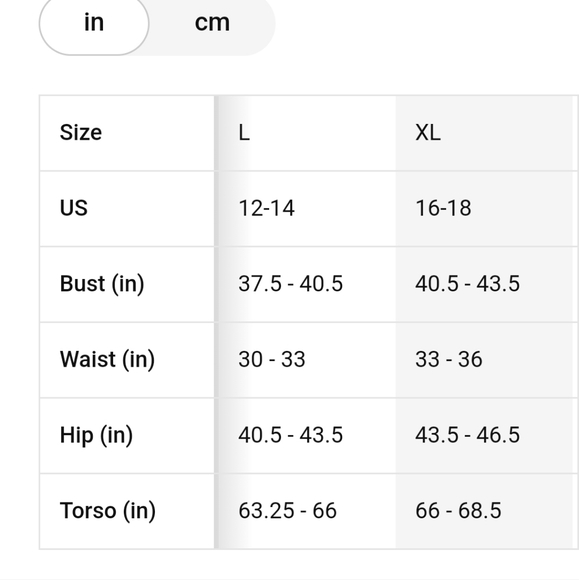 Nike Mesh Solid Edge V-Back One Piece Swimsuit - Picture 4 of 5